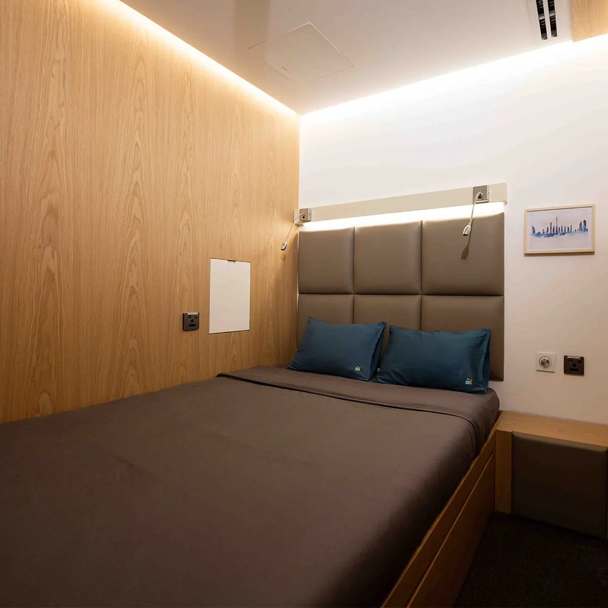 Double Cabin