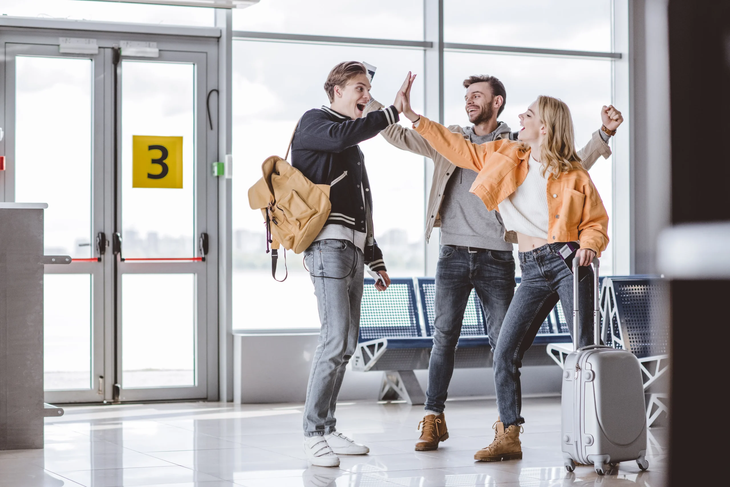 Top Benefits of Using Airport Meet and Greet Services